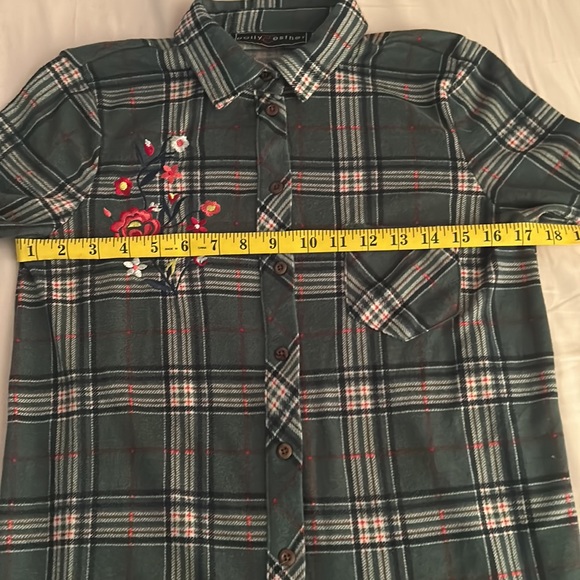 Soft Flannel Embroidered Shirt size L - Picture 6 of 8
